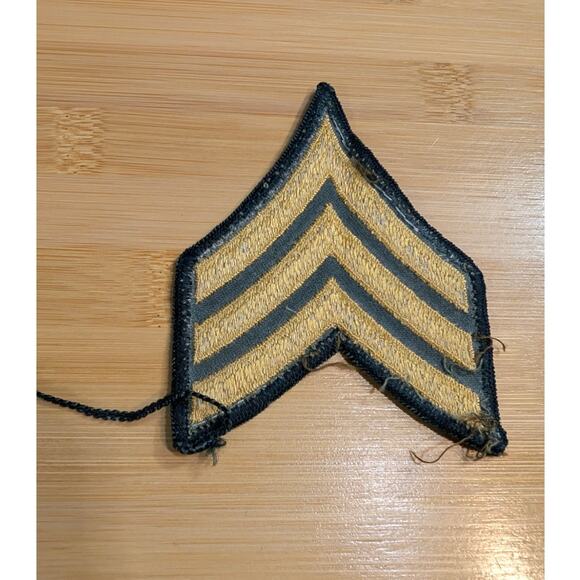 US Army E5 Sergeant Patch BUNDLE ONLY Military Insignia Embroidered SSI Shoulder - Picture 2 of 2